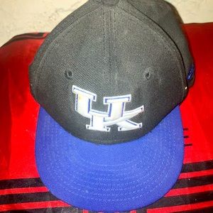 Kentucky Wildcats new era 59Fifty brand embroidered logo fitted hat size 6.5 Cap